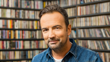 Gerard Ekdom presenteert Songfestival-quiz op SBS6