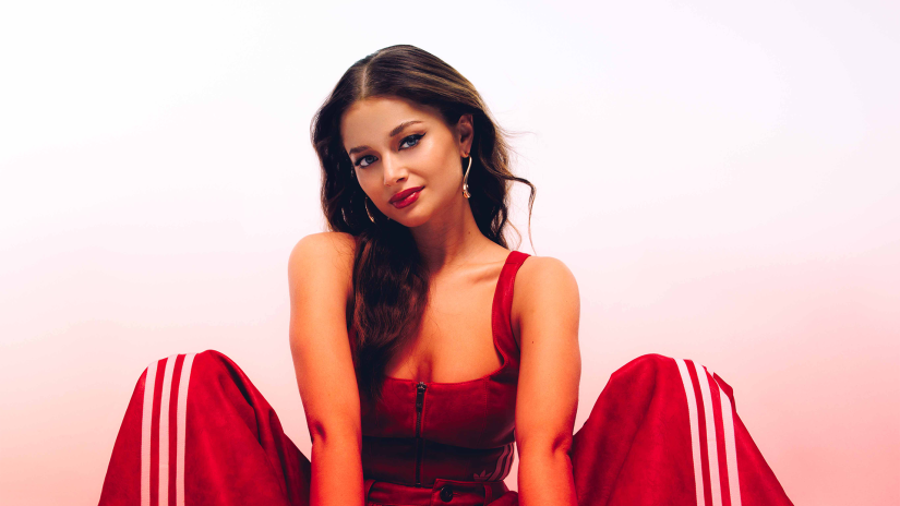 Stefania en TikTok-sterren hosten YouTube-show rond finale Regio Songfestival